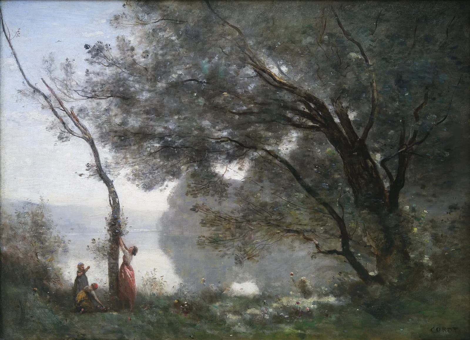 Pintura de Jean-Baptiste-Camille Corot: à margem de um lago enevoado, uma mulher estende o braço para um galho enquanto duas crianças colhem flores sob árvores altas.
